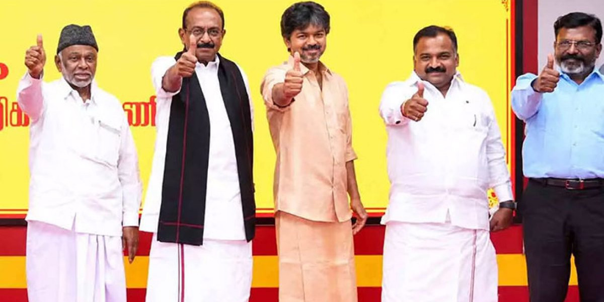 தவெக கூட்டணிக்கு புதிய பெயர்: “மதச்சார்பற்ற சமூகநீதி வெற்றிக் கூட்டணி”